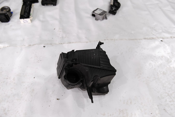 VEL SATİS ÇIKMA YEDEK PARÇA MEGAN 2 HAVA FİTRESİ